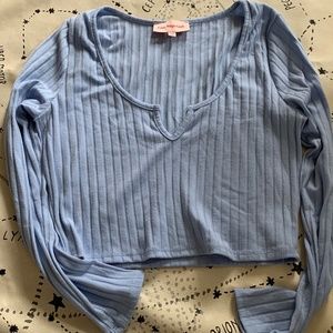 Lisa Says Gah! Notch collar long sleeve crop tee M